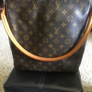 Louis Vuitton GM Looping Shoulder Bag